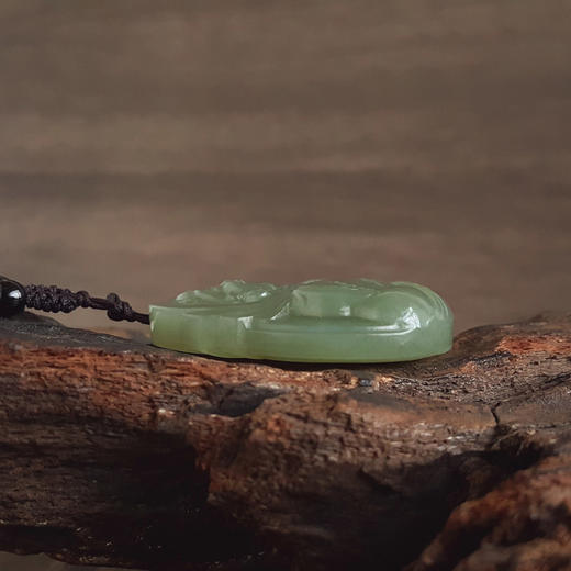 【天然正品】天然无杂裂财神爷造型和田玉青玉（招财、吉祥）吊坠项链49.0*44.9*11.3MM（皆取最大值）中性281025NJM78 特价：580元 商品图7