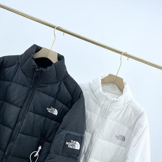 D111361轻便不厚重短款女士高腰超短款设计羽绒服 商品图3