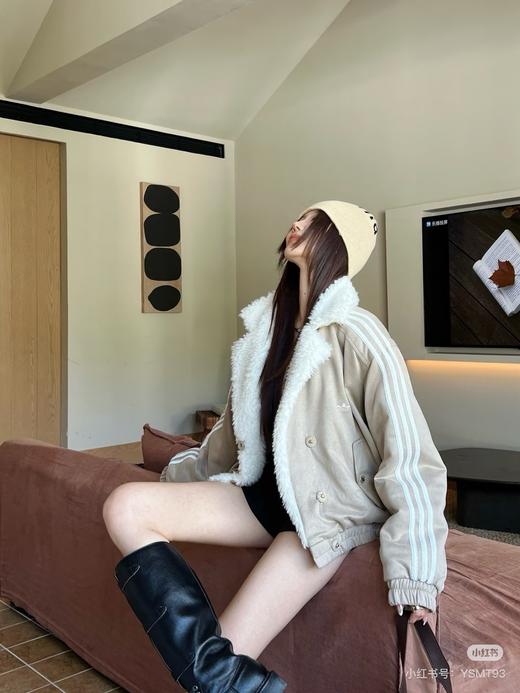 D111351侧三杠仿麂皮拼接驼绒毛拉链棉服外套 商品图11