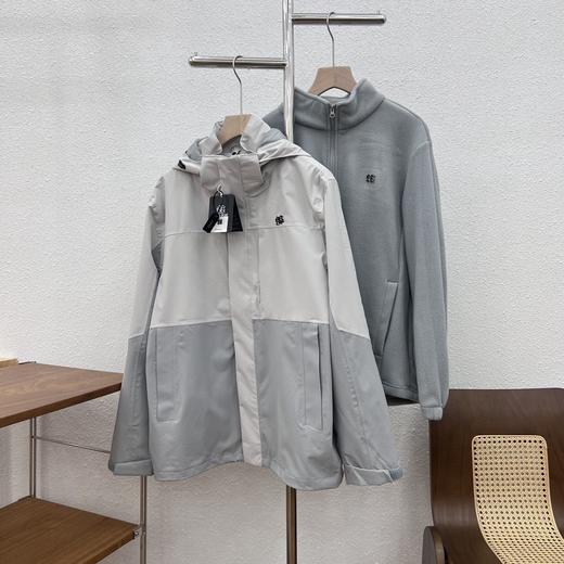 D111317秋冬户外运动休闲帽子可拆卸三合一冲锋衣男款 商品图3