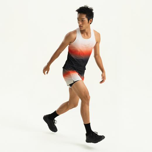 优极 炽焰逐光·轻量三兜跑步短裤 商品图4