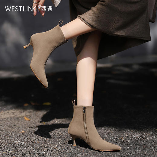 西遇法式小踝靴女新款秋冬高跟鞋复古绒面瘦瘦靴细跟尖头短靴V2257299 商品图2