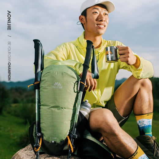奥尼捷FASTHIKING系列徒步背包18升大容量轻量化多功能多收纳户外双肩包水袋水壶包 商品图4