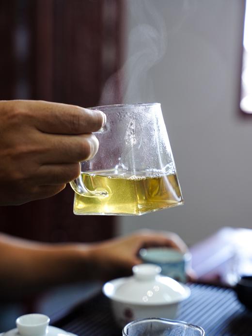 【望龙山】2025年高杆春茶今年刚发现的勐海高杆古树—无人区望龙山高杆环境超级原始，口感超级棒，普洱茶发烧友必入！1000克/份 商品图1