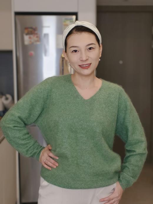 【美丽诺羊毛衫】超柔软不扎肉毛茸茸的羊毛衫 95%美丽诺羊毛+5%山羊绒 拉毛羊毛衫 圆领/V领/半高领（半高领预售5-7天） 商品图0