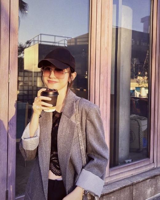 .付款减库存，15个！正品保真，意大利回流！Cartier卡地亚墨镜新款全框经典双C方形大脸男女太阳眼镜CT0401S！！ 商品图1