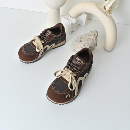 经典鲨2025冬季专柜新品潮流拼色加绒舒适跑步休闲鞋棉鞋女KW336-558011 商品图3