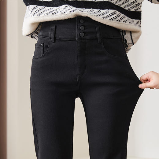 【高腰-加绒-微喇牛仔】逸阳冬不易褪色薄绒黑色高腰三粒扣牛仔裤4427B1 商品图4