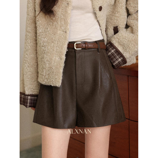 鹿向南「摩登型格」时髦复古风咖色皮裤女秋冬小个子休闲A字短裤 商品图0