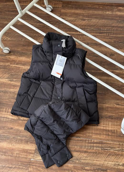 D111378泡芙云朵可拆卸连帽马甲羽绒服女款 商品图11