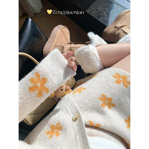 <曾小咸推荐> 现货秒杀！微信超特价！杏拼橙色花朵系扣毛衣 日常179.99 立减100 秒杀79.99！杏拼橙毛织半裙秒杀59.99！ 商品图3