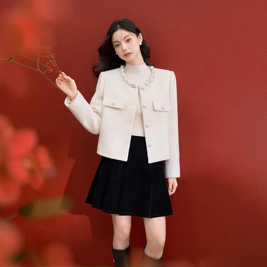 西遇法式珍珠领千金小香风外套女冬季新款正肩肌理感短款棉衣V4155414 商品图2