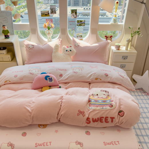 【品牌直发】加倍生活 A类潮款加厚牛奶绒四件套 立体毛巾绣工艺款yb1127002 商品图3