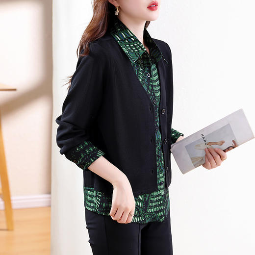 KQL E324N1781假两件针织衫气质绿花衬衫拼接打底衫 商品图3