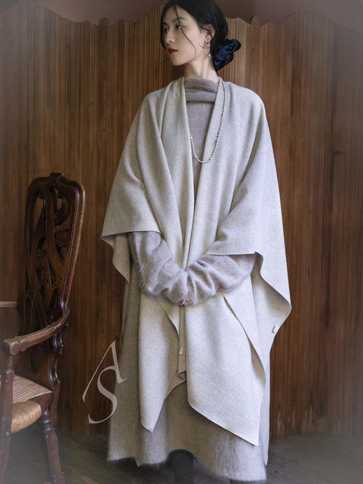 Ruohan 25AW 驼色拉毛羊绒针织长袖连衣裙 商品图3