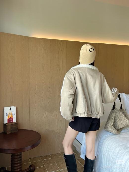 D111351侧三杠仿麂皮拼接驼绒毛拉链棉服外套 商品图10