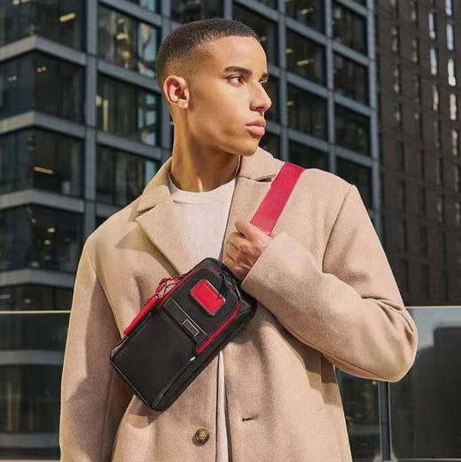 原单TUMI途明Alpha 3男士胸包 商品图1