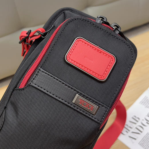 原单TUMI途明Alpha 3男士胸包 商品图7