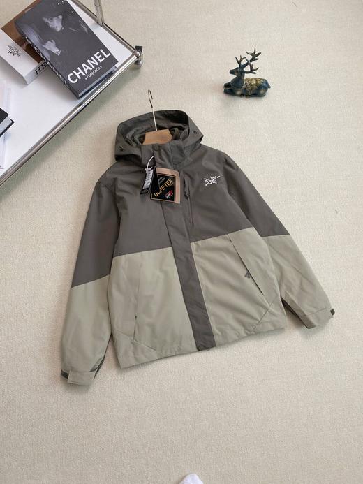 D111325帽子可拆卸户外防风防水登山服情侣两件套冲锋衣外套 商品图4