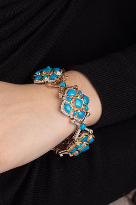 独角鹿西洋古董20世纪晚期欧洲出品黄金及白金镶嵌绿松石黄钻及白钻花卉造型手镯