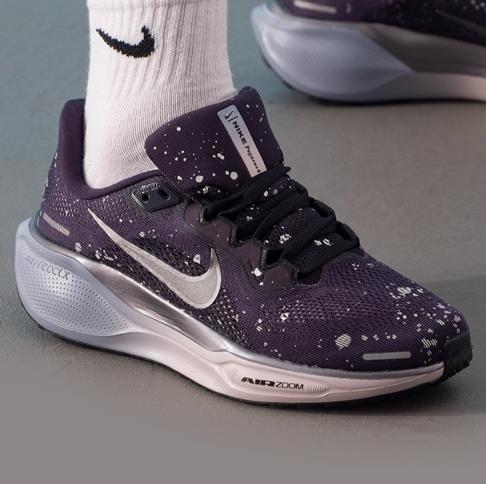 耐克NIKE女款舒适透气时尚百搭运动休闲跑步鞋HV1726-500 商品图2