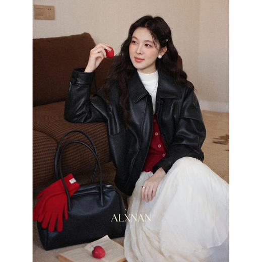 鹿向南「墨氅凝香」黑色皮衣外套女秋季款独特高级翻领加绒夹克女 商品图3