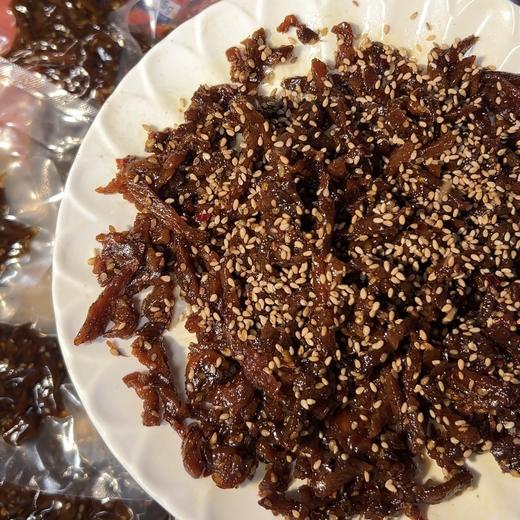 手撕好吃鸭肉丝肉干酱香麻辣网红零食宿舍追剧休闲小吃 商品图4