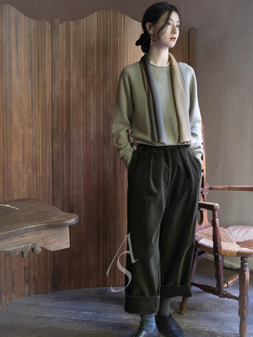 Margaret Howell 25AW 开心果绿/海蓝色罗纹领苏格兰羊绒衫 商品图2