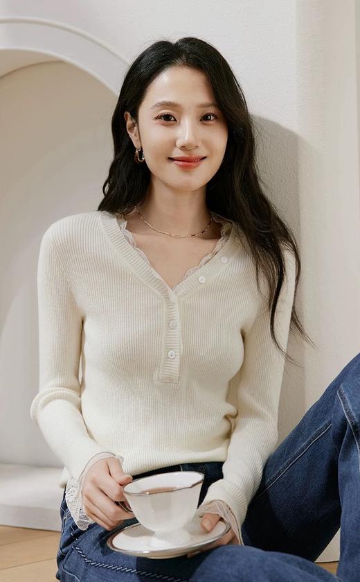 D111315冬季新款v领蕾丝拼接针织衫羊毛显瘦针织上衣 商品图6