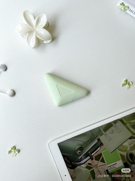 D111359秋冬季鸢尾香味时髦绿三角标质护手霜50ml 商品图2