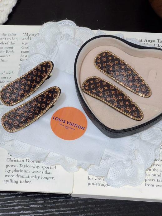 D111356一卡两个装复古氛围感老花满印女士发夹 商品图9