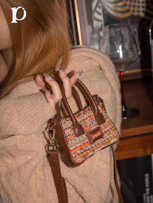 4楼Eubelle欧蓓 puui原创设计秋冬耳机包 女生草编复古可斜挎包 活动价：189元 商品图1