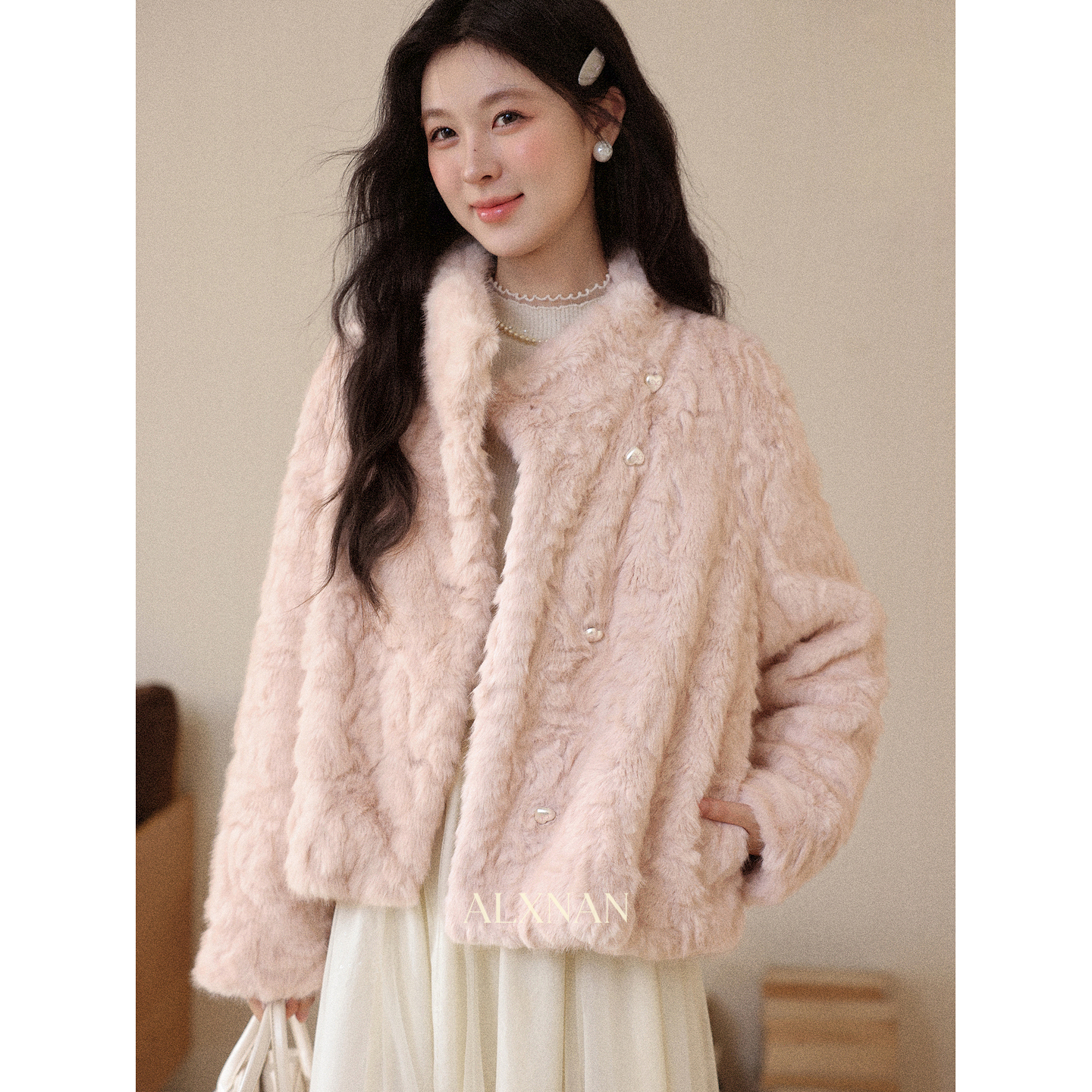 鹿向南「粉雾桃心」粉色甜美毛绒短外套女冬季宽松气质保暖短上衣