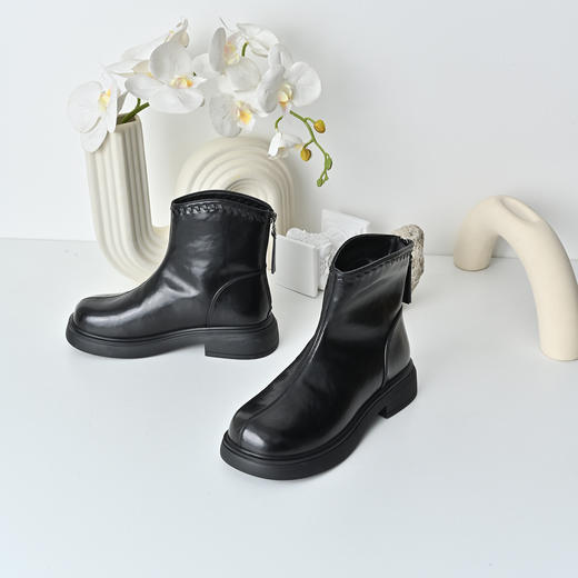 经典鲨2025冬专柜新品百搭圆头黑色加绒舒适后拉链马丁靴女KW279-558171 商品图1