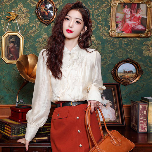 KQL 433H8869中式盘扣立领雪纺衬衫洋气减龄国风别致衬衣 商品图3