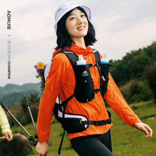 奥尼捷FASTHIKING系列徒步背包18升大容量轻量化多功能多收纳户外双肩包水袋水壶包 商品图1