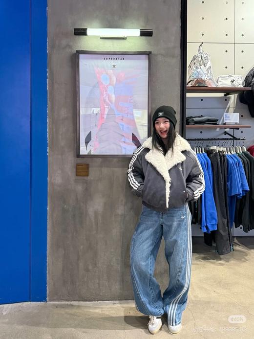 D111351侧三杠仿麂皮拼接驼绒毛拉链棉服外套 商品图13