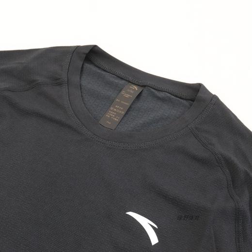 【S/L断码。无货退款】安踏男短袖运动T恤夏款圆领透气冰肤训练运动上衣针织衫452430202 商品图2