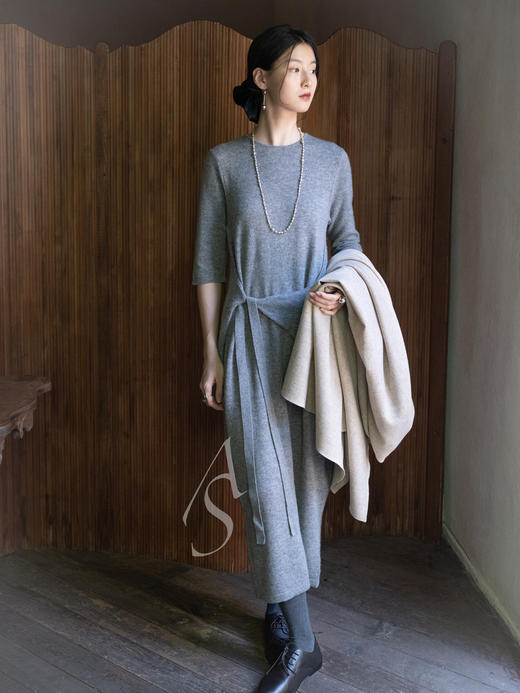 Cortana 25PF 米灰色PONCHO羊毛披肩长外套 商品图5