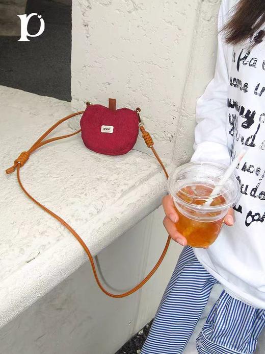 4楼Eubelle欧蓓 Puui原创异形迷你斜挎包秋冬便携 耳机包零钱包 活动价：128元 商品图1