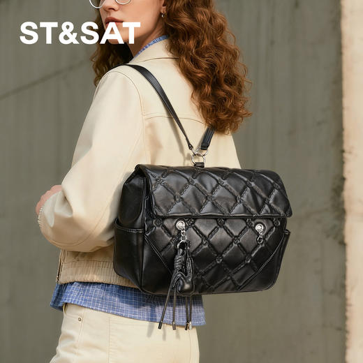 星期六经典高级感菱纹格双肩包SSD521A0G9 商品图0