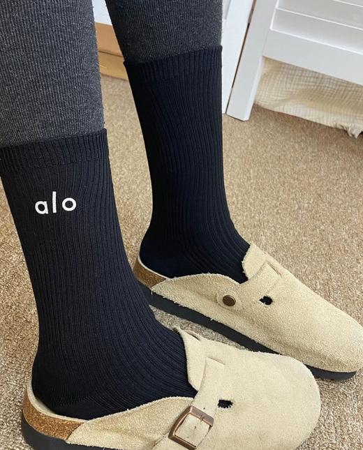 D111341纯棉不闷脚一组3双纯色刺绣袜组合中筒袜 商品图7