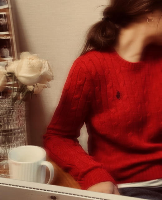 【经典小马刺绣绵羊绒针织衫】随着寒意渐浓🌬，是时候为日常穿搭添一抹优雅与温暖♨️ 羊毛红色小马🐎标志毛衣，以温暖与诗意点亮冬日衣橱-YOO 商品图1