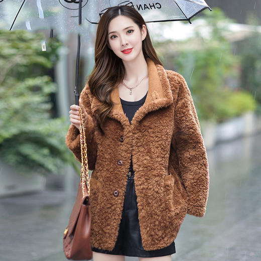 QYM 59122时尚宽松显瘦穿搭皮草外套加厚保暖皮毛一体 商品图2