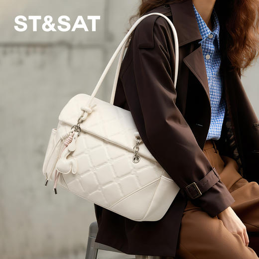 星期六经典高级感菱纹格双肩包SSD521A0G9 商品图5