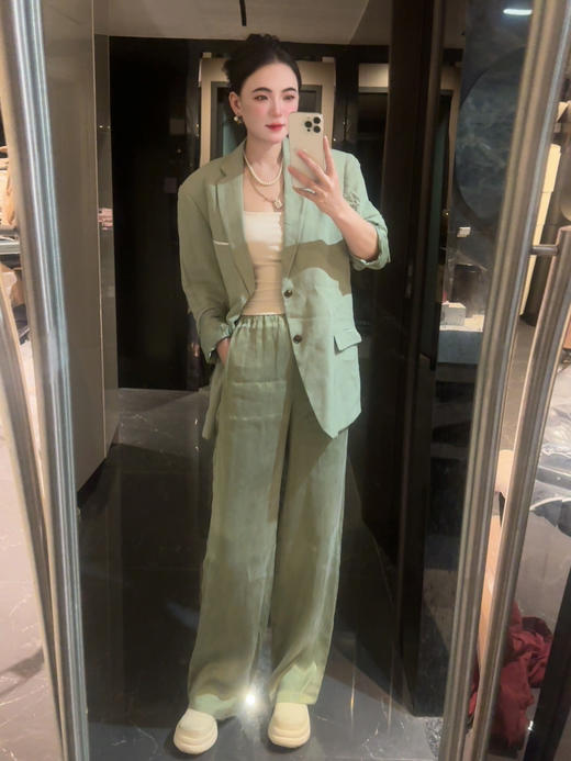 莱赛尔铜氨丝面料柔软亲肤透气时尚直筒阔腿裤 商品图1