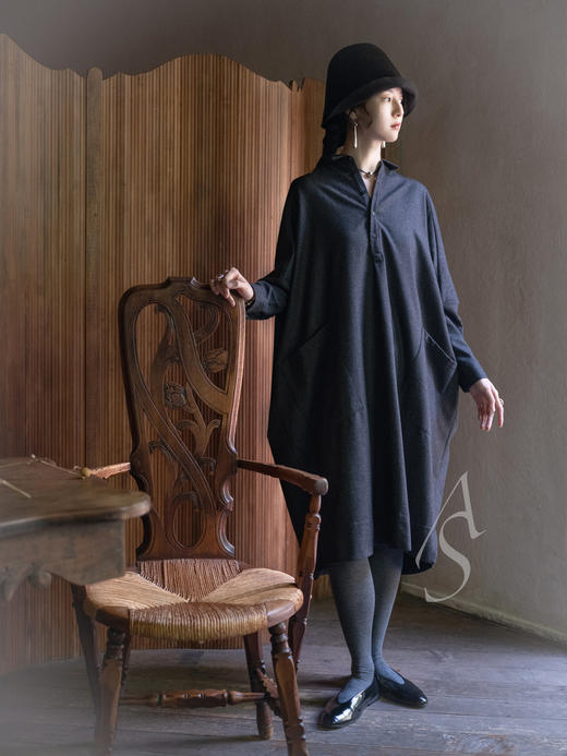 Toogood 25AW  炭灰色羊绒茧型制定者连衣裙 商品图0