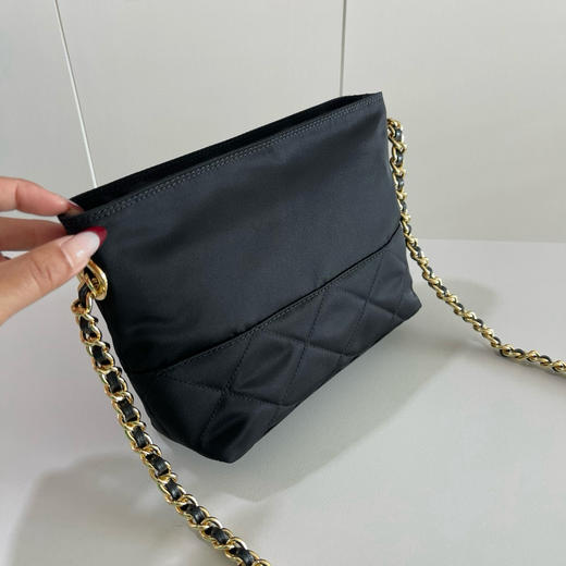 1113-1 无底线清库 怕打 黑色尼龙托特包 商品图2