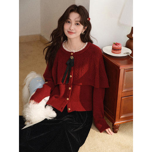 鹿向南「巴黎晨曦」设计感复古气质红色假两件斗篷针织毛衣女秋冬 商品图1