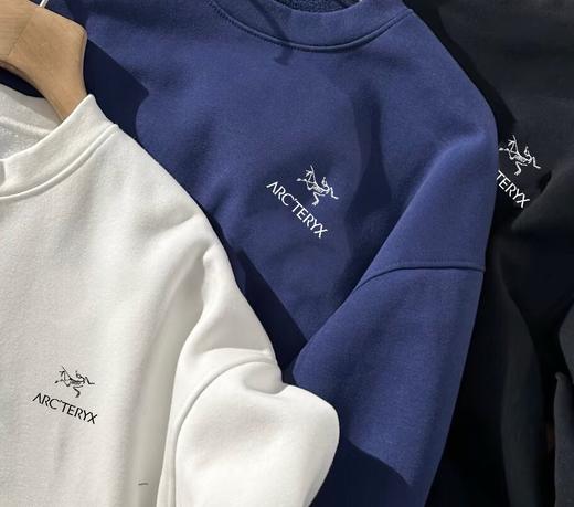 D111322胸前字母品牌印花35周年加绒款圆领卫衣男 商品图4